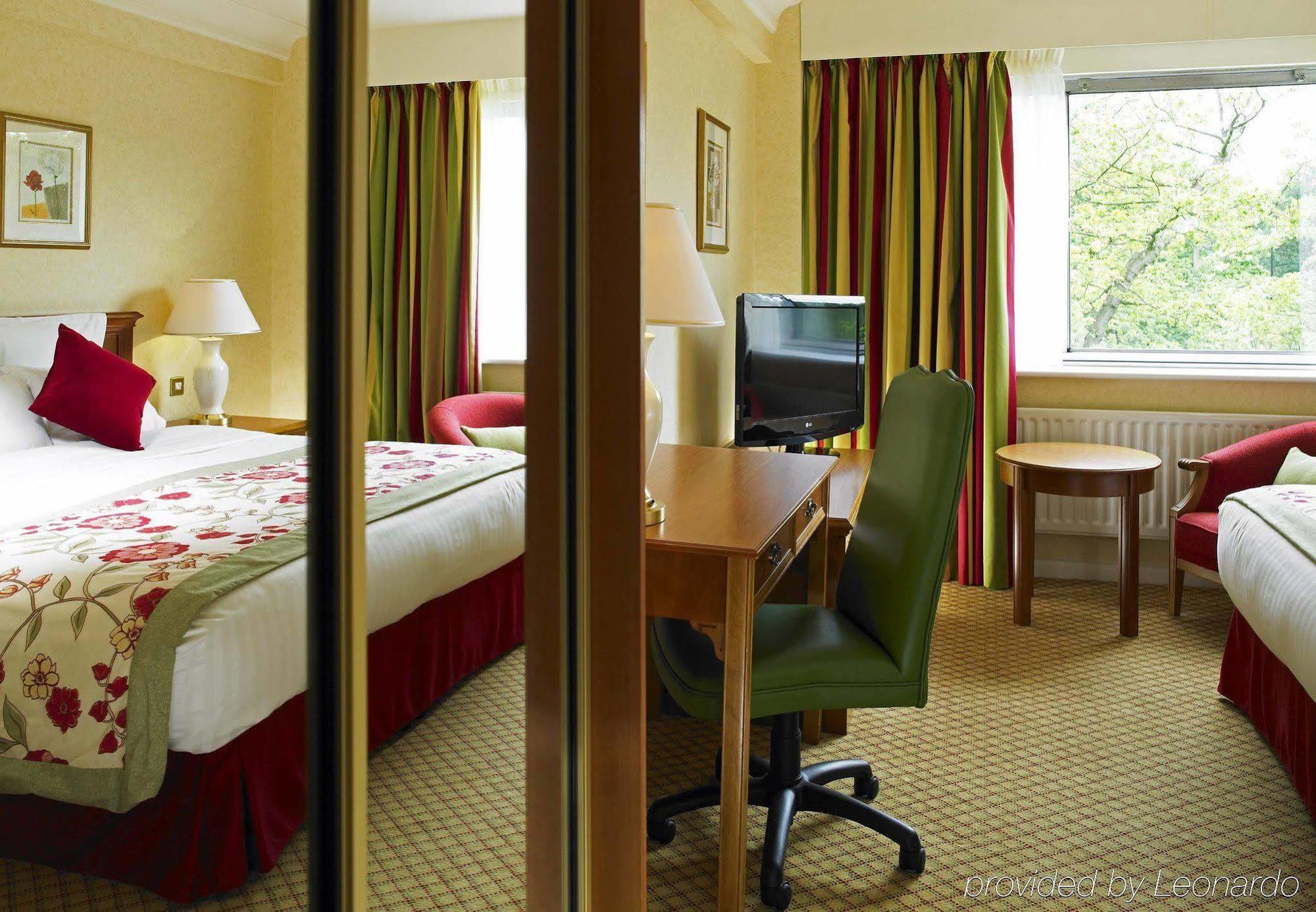 Grand Hotel Gosforth Park Newcastle upon Tyne Room photo